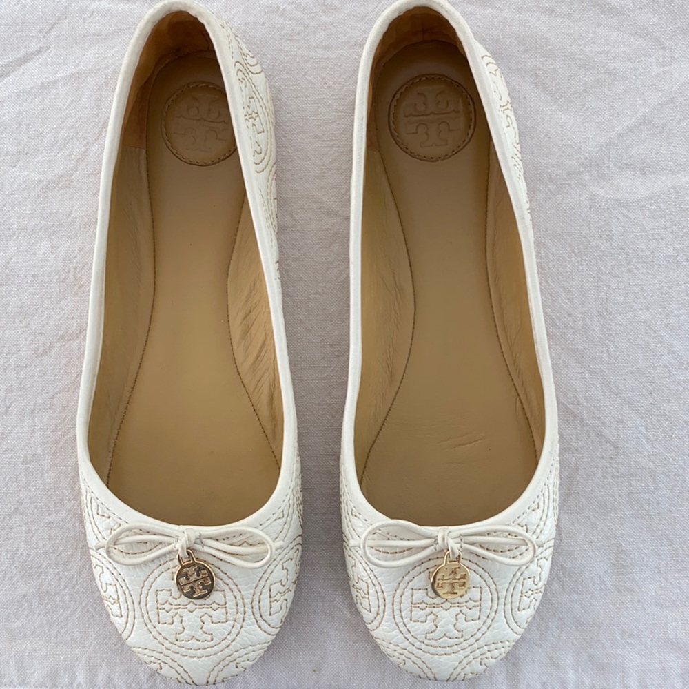 Tory Burch “Chelsea” stitched logo ballet flat, 8